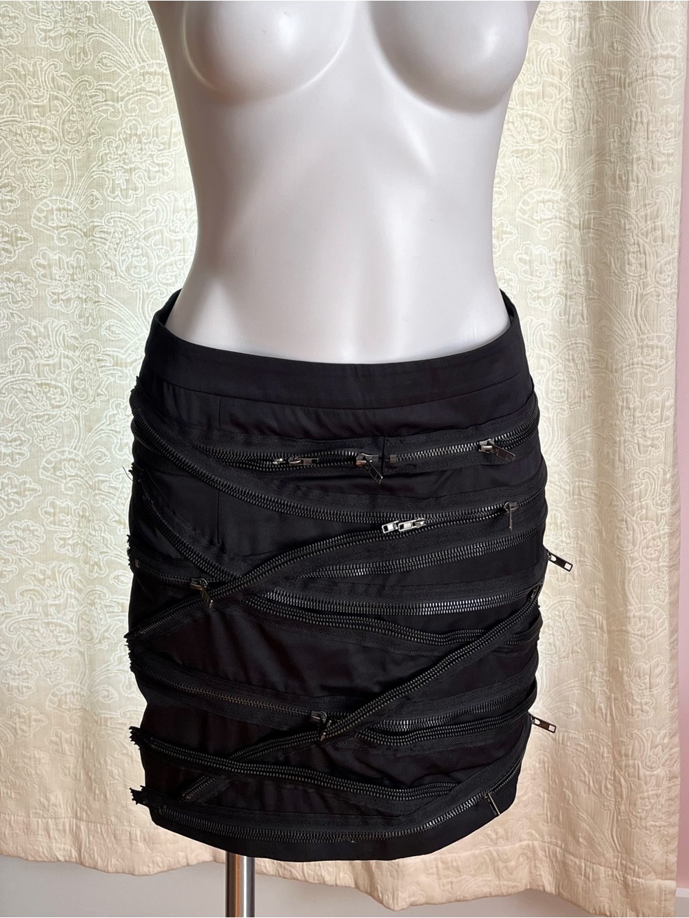 Black Zipper-Detail Mini Skirt
